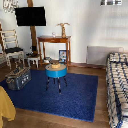 Gite De L'Ebaupin Louchy-Montfand Extérieur photo