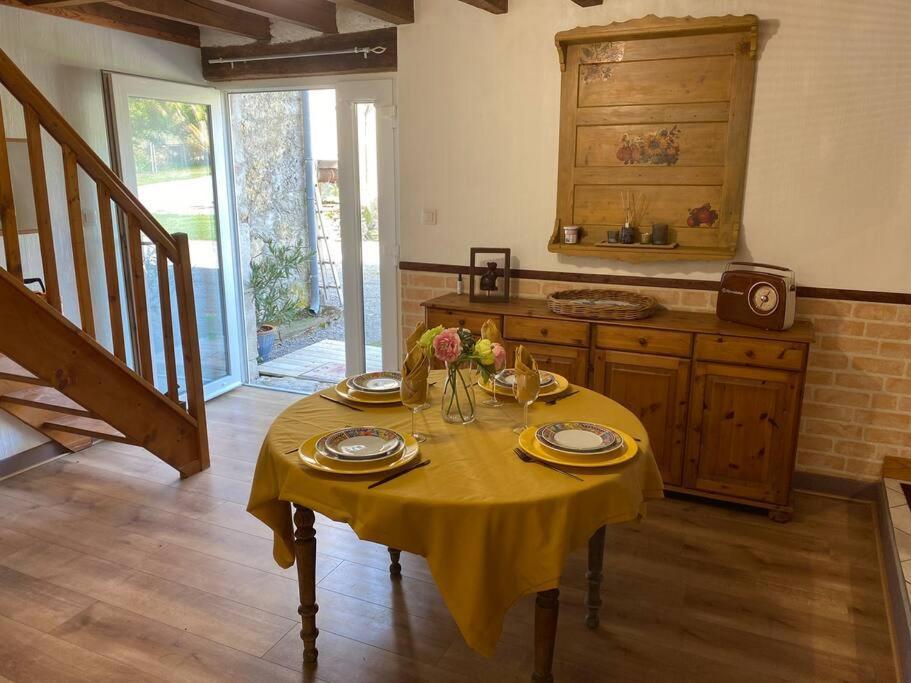 Gite De L'Ebaupin Louchy-Montfand Extérieur photo