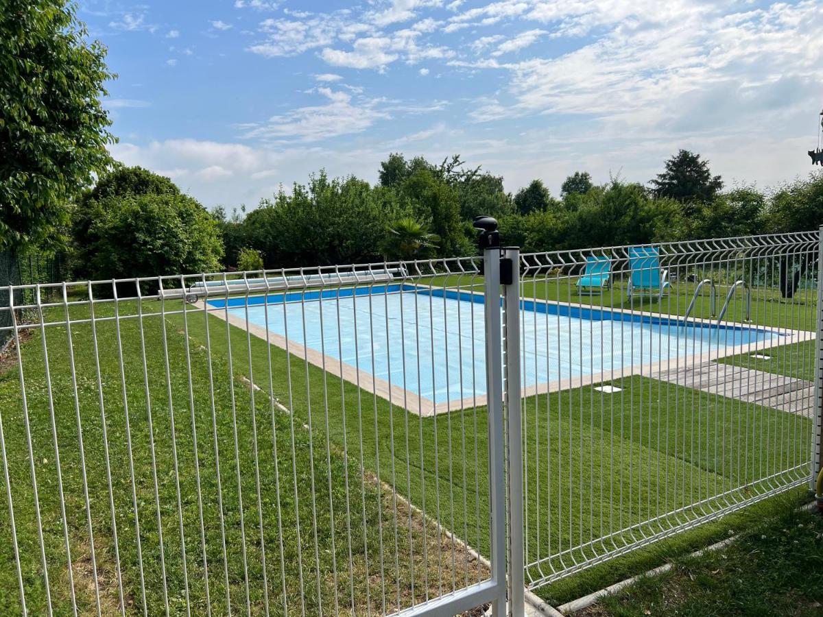 Gite De L'Ebaupin Louchy-Montfand Extérieur photo